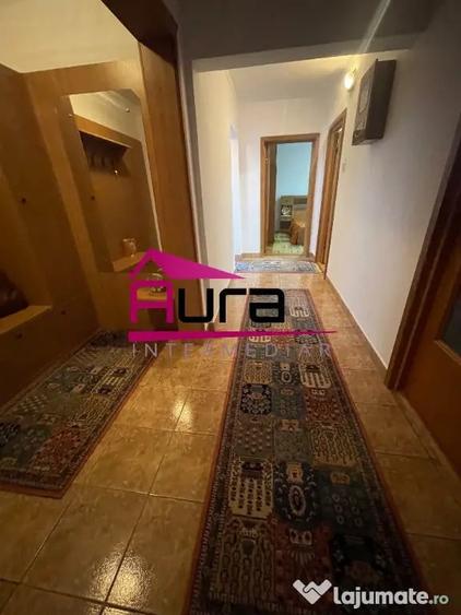 Apartament cu 3 camere decomandat în Central