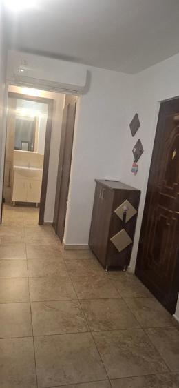 Apartament cu 2 camere decomandat în Lipovei