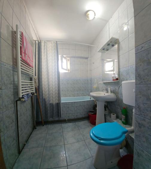 Apartament cu 3 camere decomandat în Militari