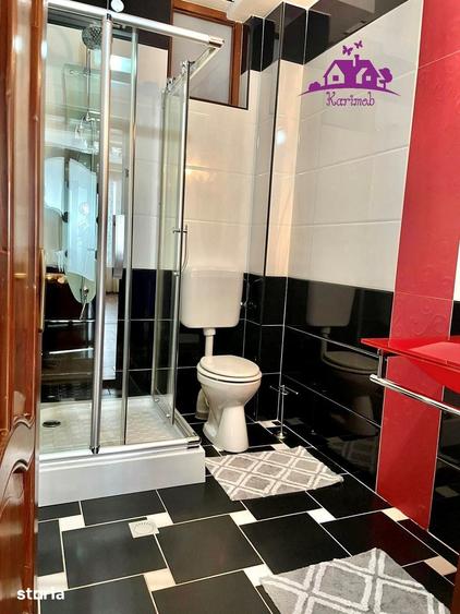 Casă cu 7 camere cu Teren 600 Mp în Sânmartin