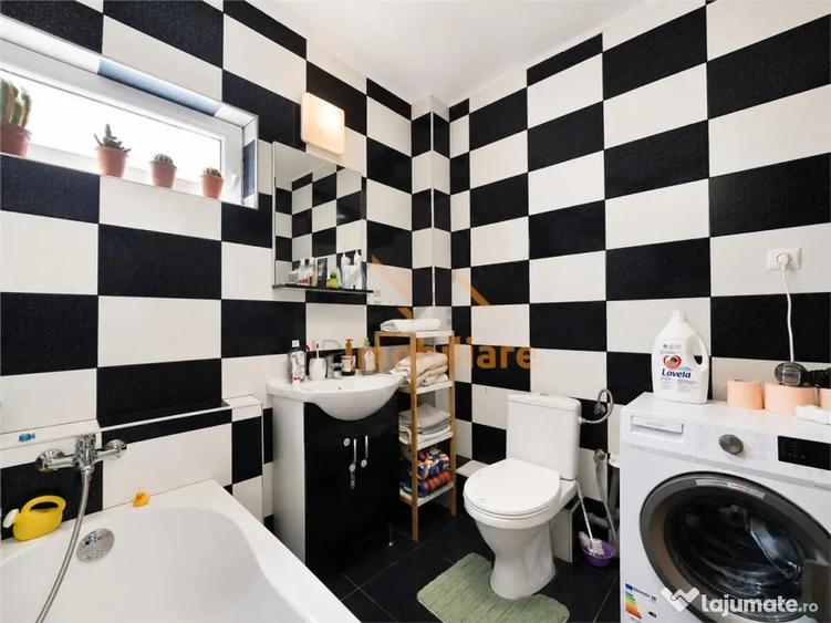 Apartament cu 3 camere decomandat în Sânmartin