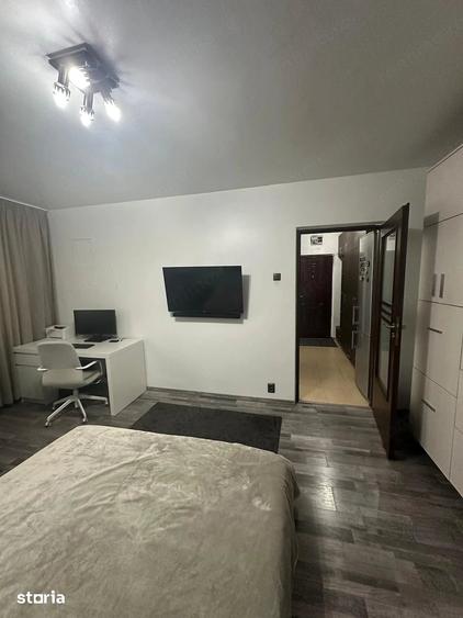 Garsonieră decomandată în Apusului