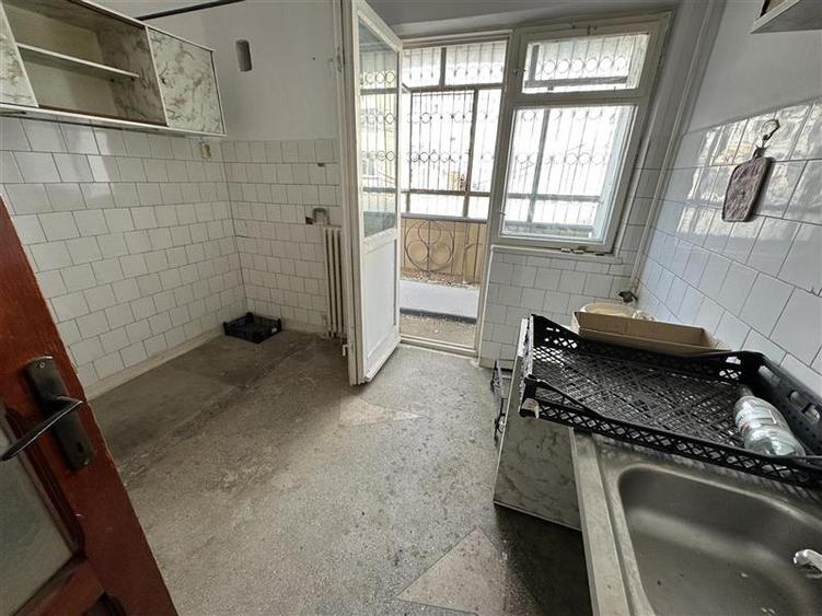 Apartament cu 2 camere semidecomandat în Zimbru