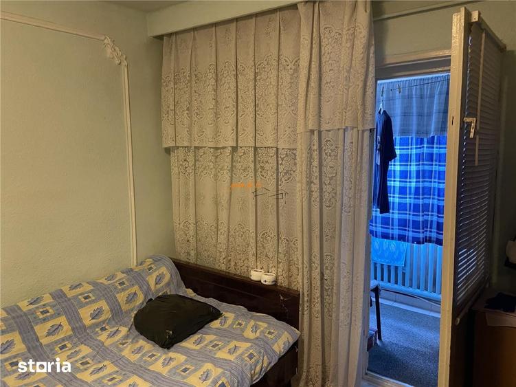 Apartamen 3 camere , cartier Sud 70 mp , decomandat - 1