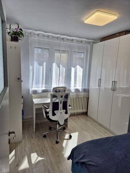 Apartament 4 camere de vanzare | Centrala proprie | - 6