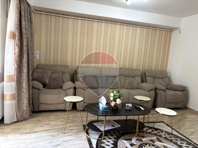 Apartament cu 2 camere semidecomandat, mobilat în 13 Septembrie