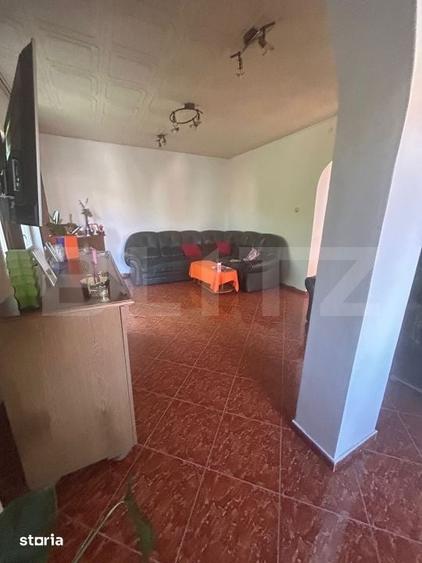 Casă cu 5 camere cu Teren 770 Mp în Ghirodei