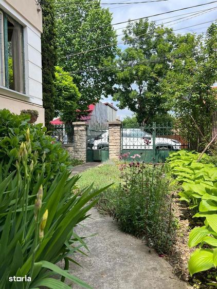 Casă cu 3 camere cu Canalizare în Gruia