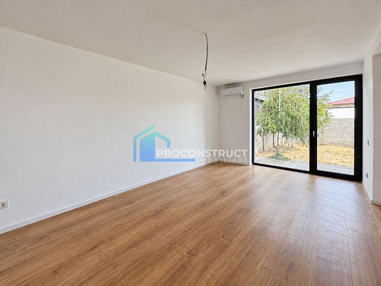 Duplex cu 4 camere cu Canalizare în Moșnița Veche