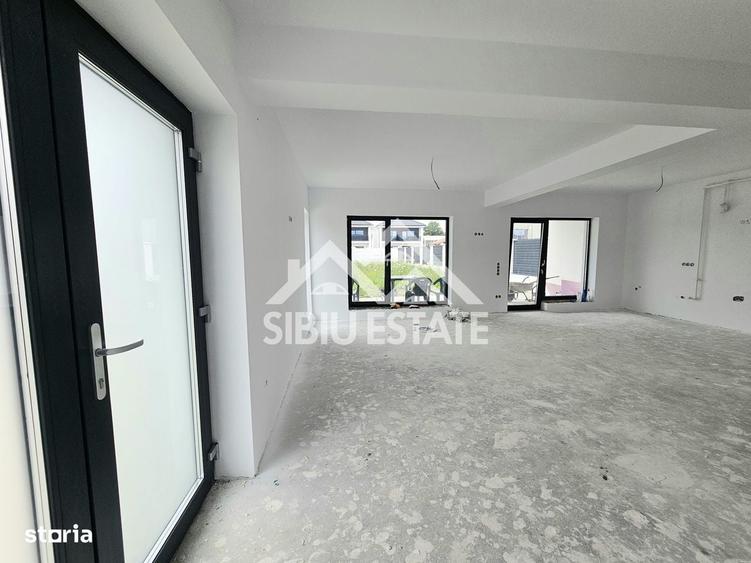 Casa Selimbar, teren 500 mp, spatiu si confort nou - 13