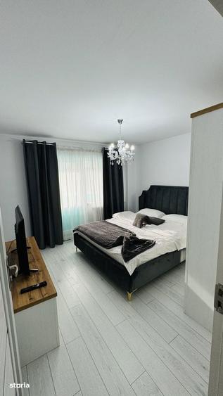 Apartament cu 2 camere decomandat în Rovine