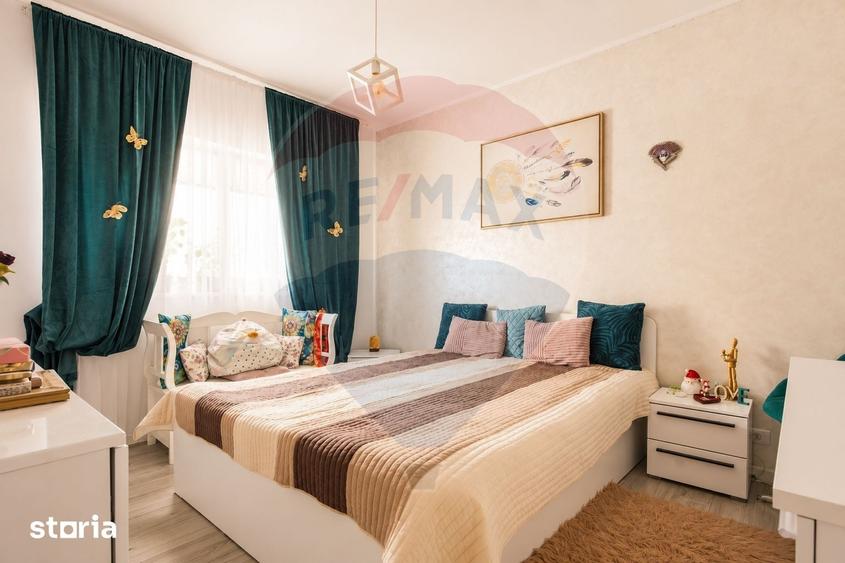 Casă cu 5 camere cu Teren 324 Mp în Ciurea