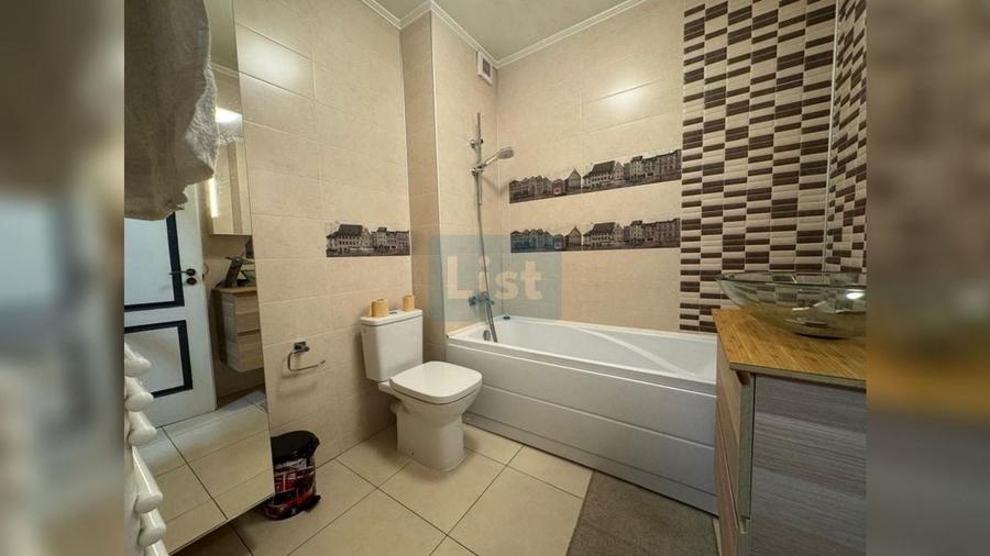 Apartament cu 2 camere semidecomandat, mobilat în Semicentral