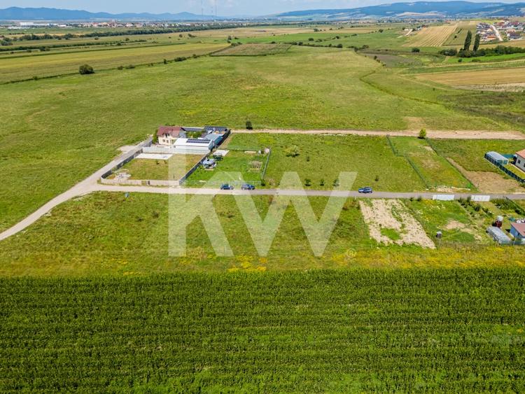 Teren agricol intravilan de 500 mp, în Sânpetru