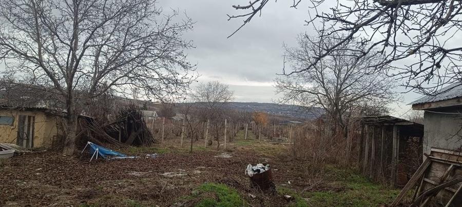 Casă cu 3 camere semidecomandat în Goruni