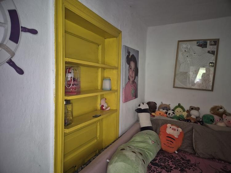 Casă cu 9 camere cu Teren 427 Mp în Central