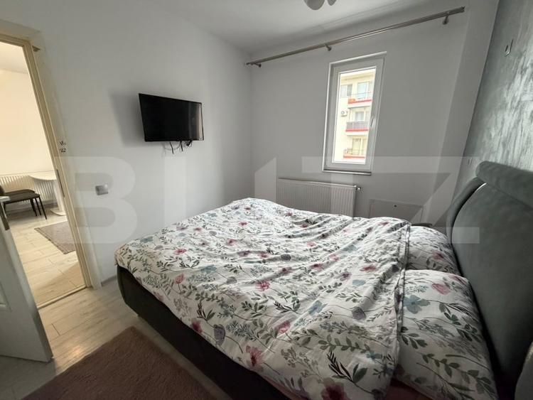 Apartament cu 2 camere semidecomandat, mobilat în Florești