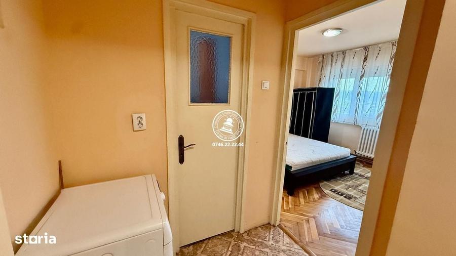 Apartament cu 3 camere decomandat în Alexandru cel Bun