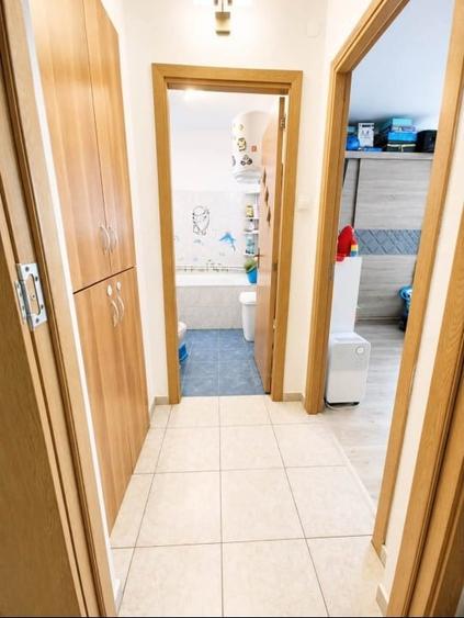 Apartament cu 2 camere semidecomandat, mobilat în Titan