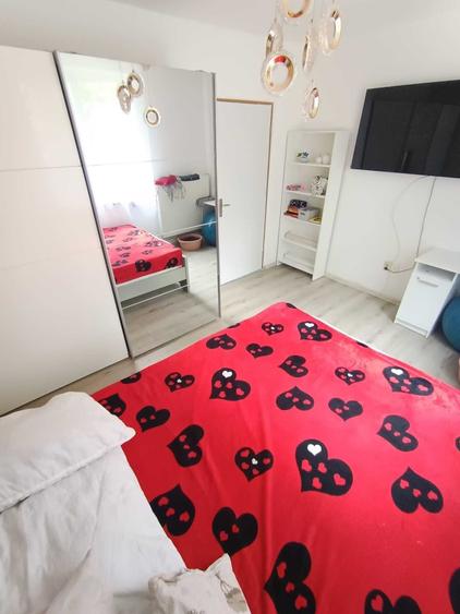 Apartament cu 2 camere semidecomandat în Mărășești