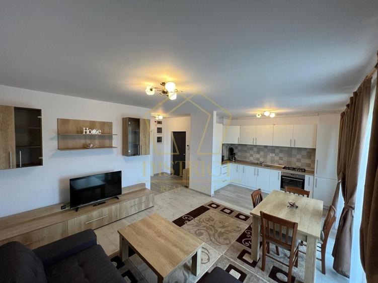 Apartament cu 2 camere semidecomandat, mobilat în Aradului