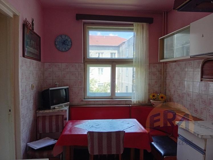 Apartament cu 3 camere decomandat în Rogerius