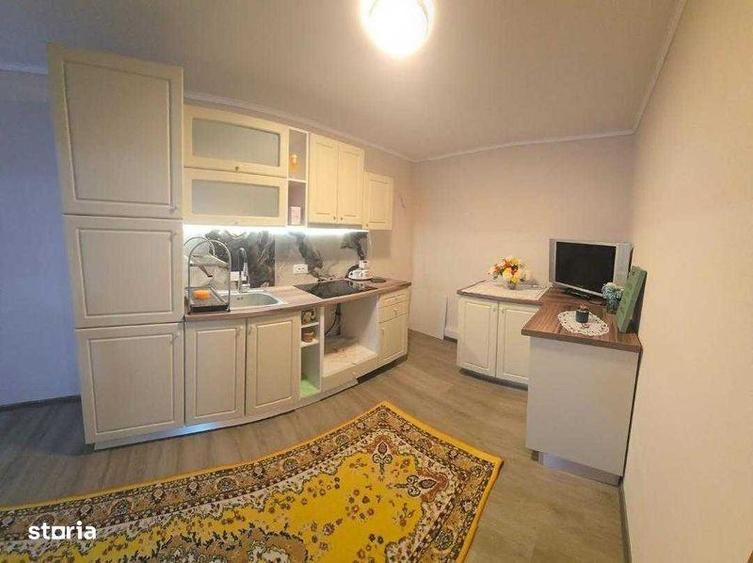 Casă cu 4 camere cu Teren 90 Mp în Central