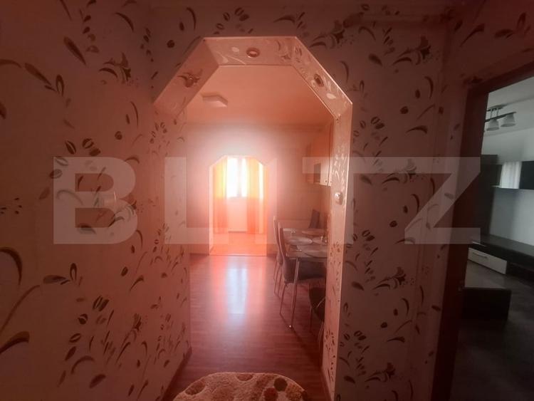 Apartament cu 3 camere decomandat, mobilat în Găești