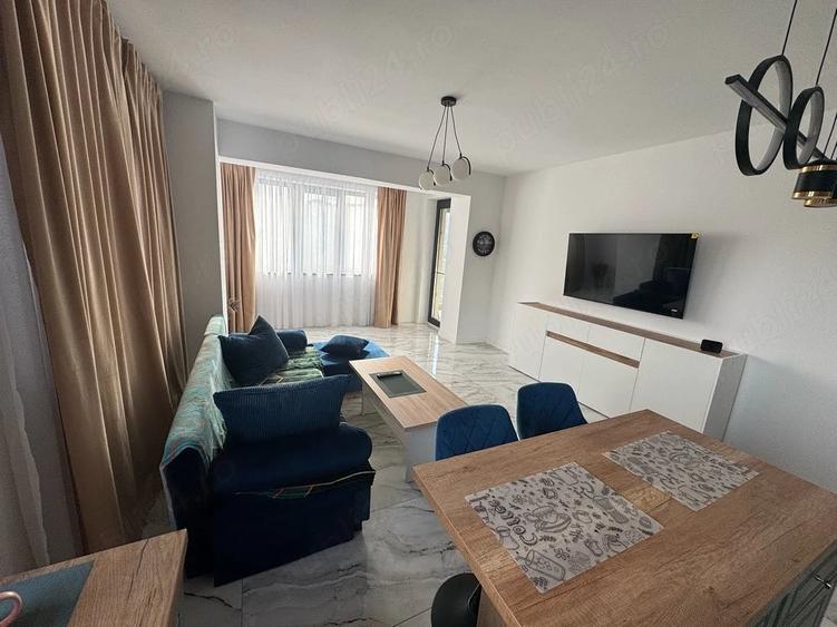 Apartament cu 2 camere decomandat în Parc Zăvoi