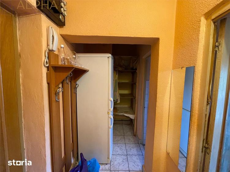Garsonieră decomandată în Central