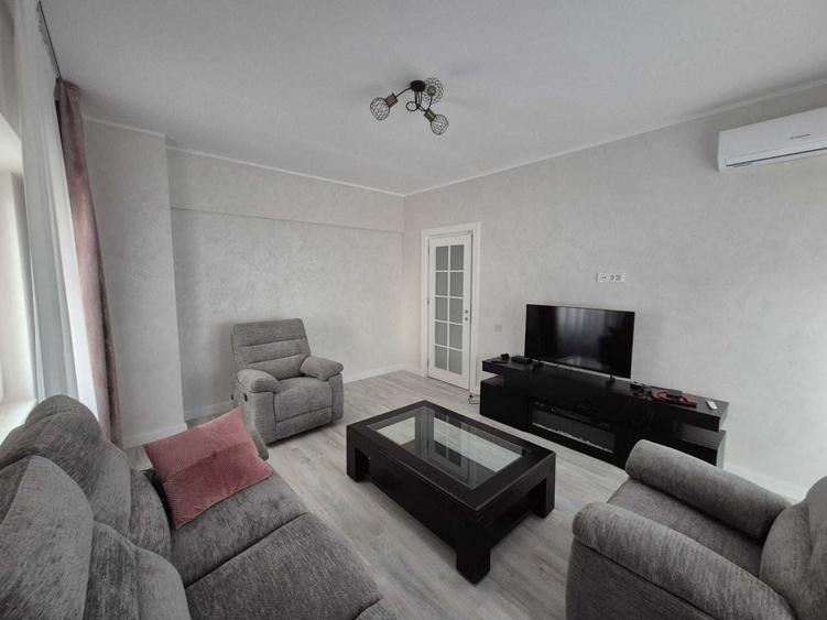 Apartament cu 2 camere decomandat în Rediu