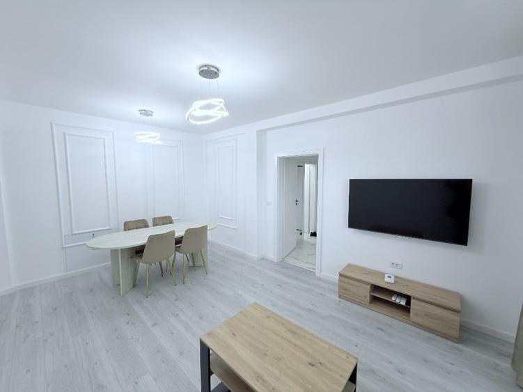 Apartament cu 2 camere decomandat în Central