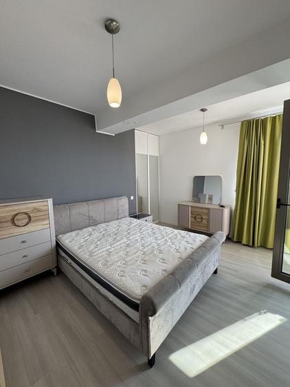 Apartament cu 3 camere decomandat, mobilat în Politehnica
