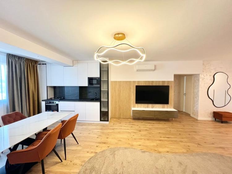 Apartament cu 2 camere semidecomandat, mobilat în Pipera — fotografia 2