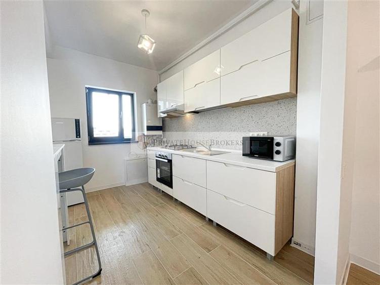 Apartament cu 2 camere semidecomandat, mobilat în Băneasa