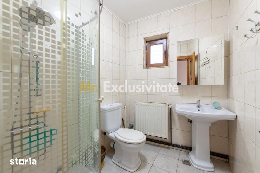 Casă cu 5 camere cu Teren 279 Mp în Central