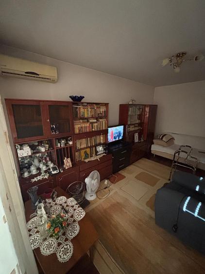 Apartament cu 3 camere decomandat, mobilat în Drumul Taberei