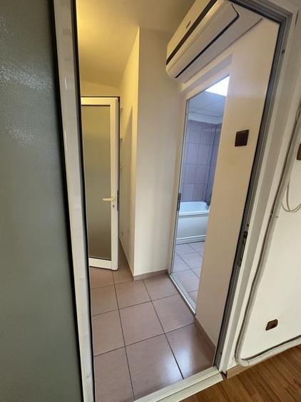 Apartament cu 3 camere semidecomandat în Hipodrom