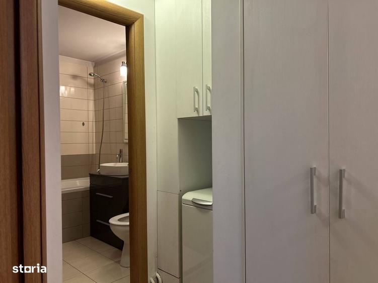 Apartament cu 3 camere decomandat în Drumul Taberei