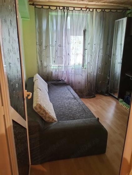 Garsonieră decomandată în Zahana