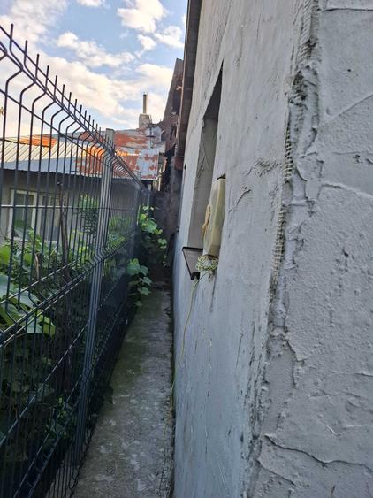 Casă cu 3 camere în Central