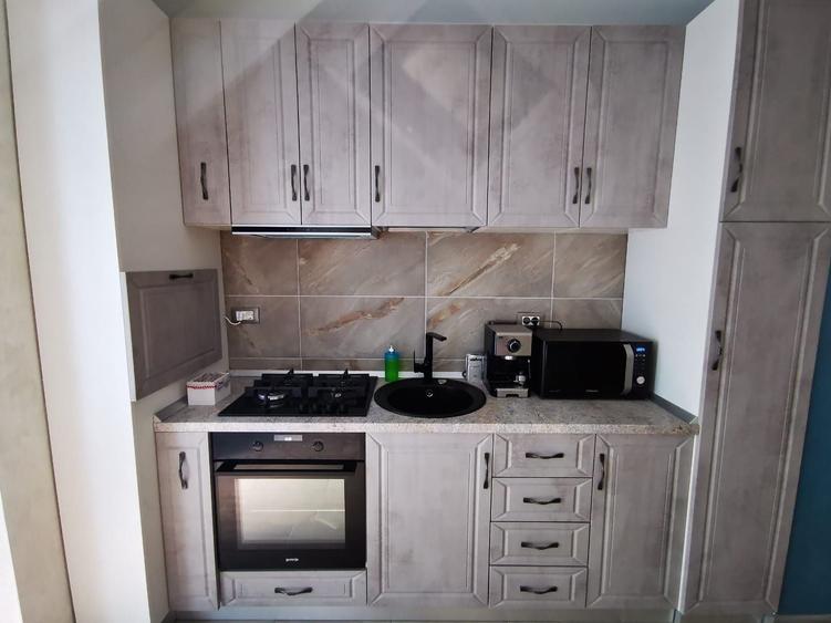 Apartament cu 2 camere semidecomandat în Mamaia
