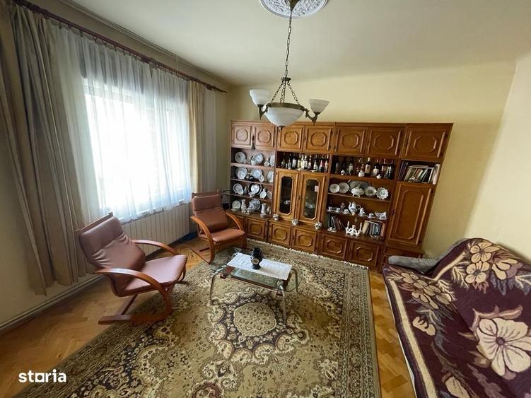 Apartament cu 4 camere în Central