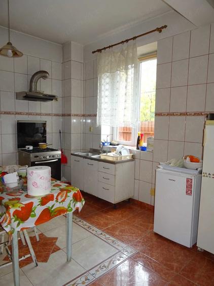Casă cu 3 camere cu Teren 294 Mp în Rahova