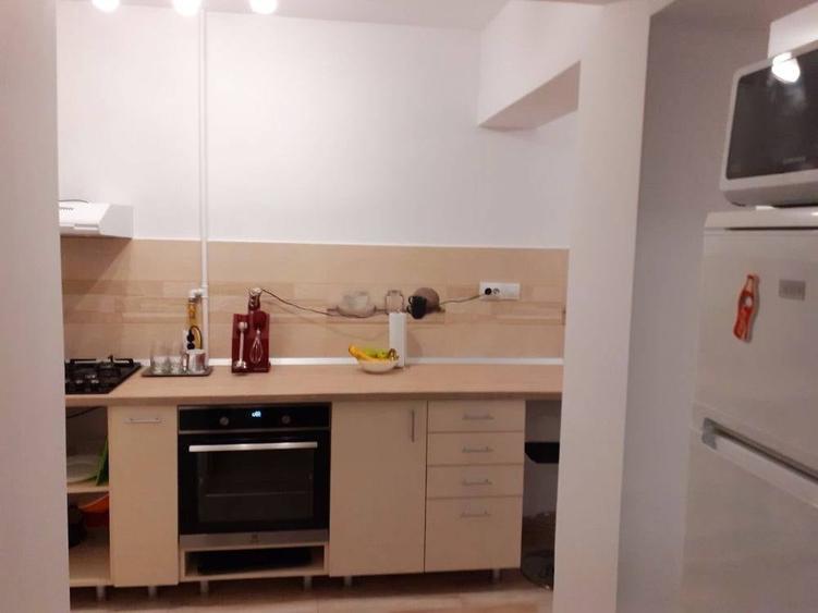 Apartament cu 2 camere decomandat în Plopilor