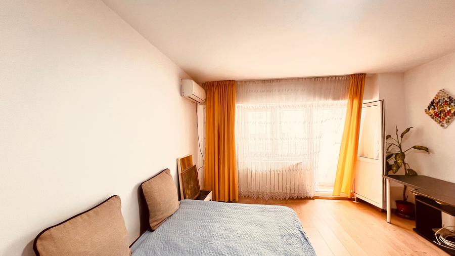Garsonieră decomandată în Nerva Traian
