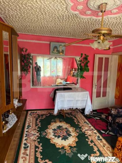 Casă cu 5 camere cu Teren 231 Mp în Central