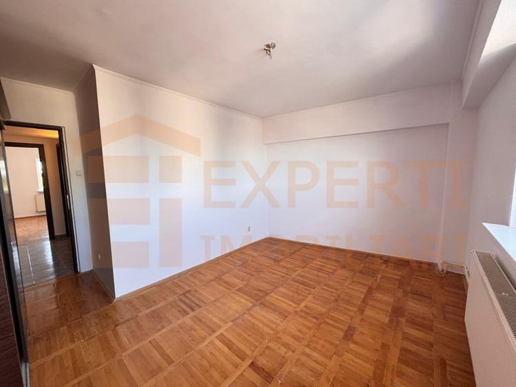 Apartament cu 3 camere decomandat în Ultracentral