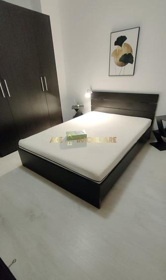 Apartament cu 3 camere decomandat, mobilat în Colentina