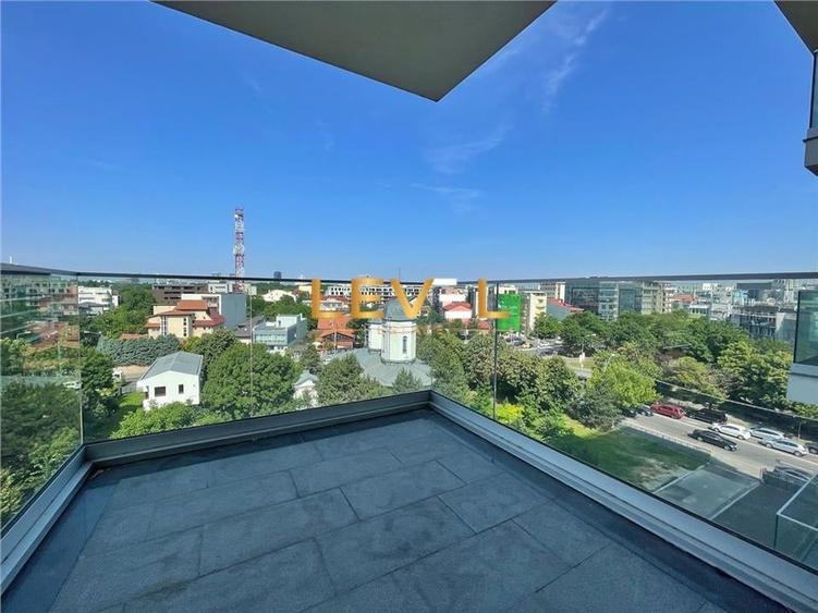 Apartament cu 4 camere decomandat, mobilat în Herăstrău